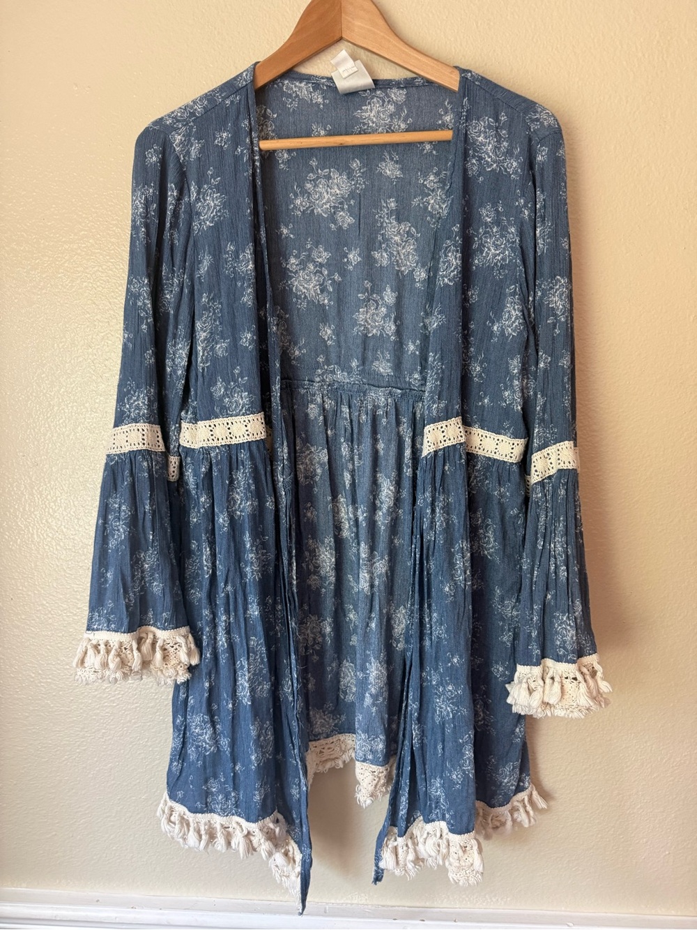 ivy jane Dusty Blue Floral Kimono